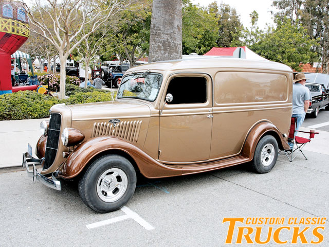 Ford Deluxe Panel