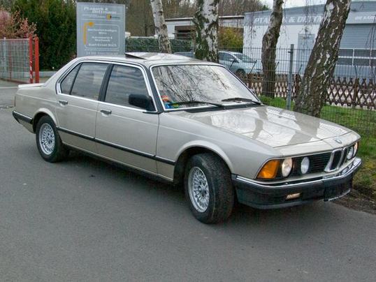 BMW 732i