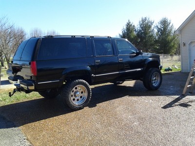 Chevrolet K2500 Suburban