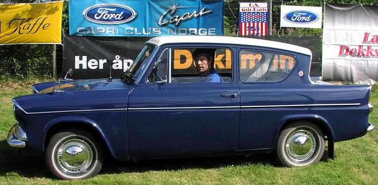 Ford 106 E ANGLIA