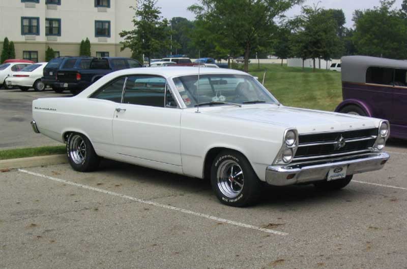 Ford Fairlane 500