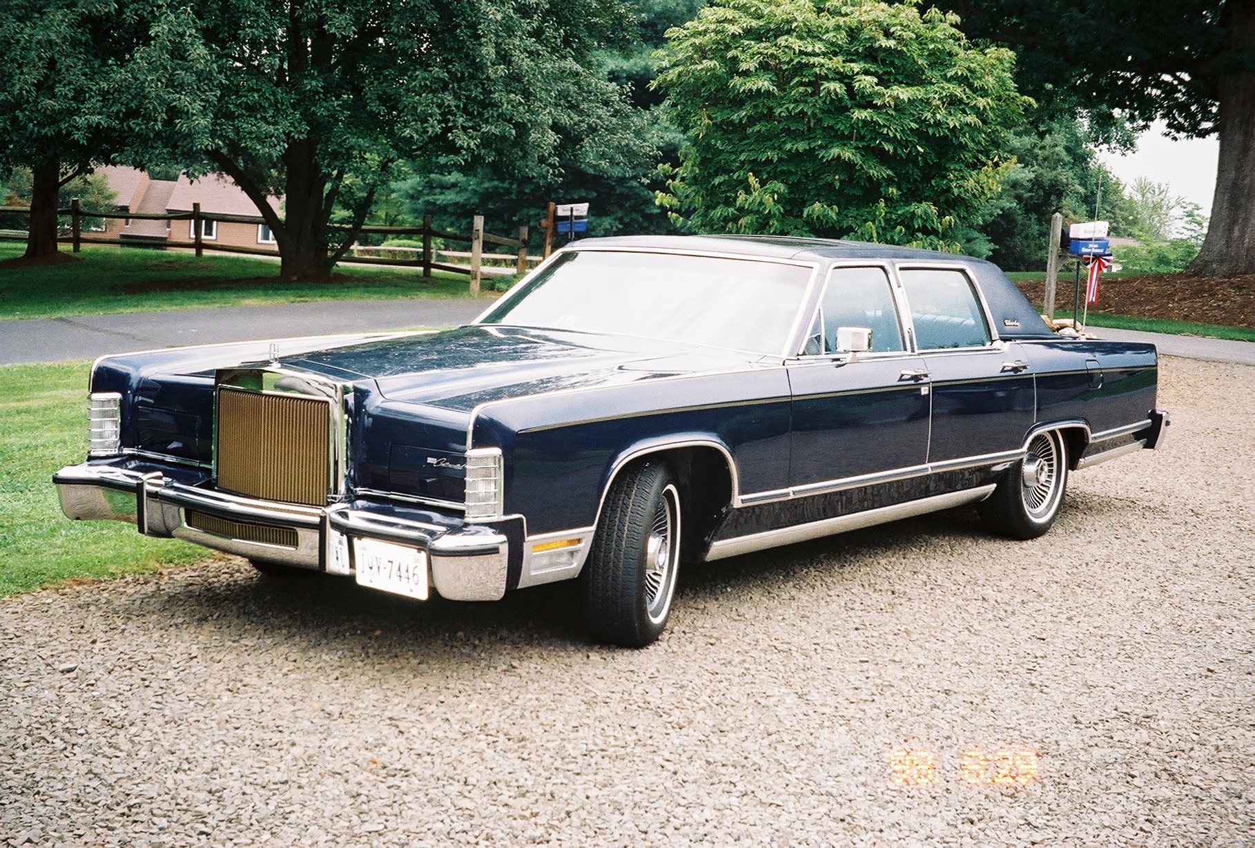 Lincoln Continental Town Car