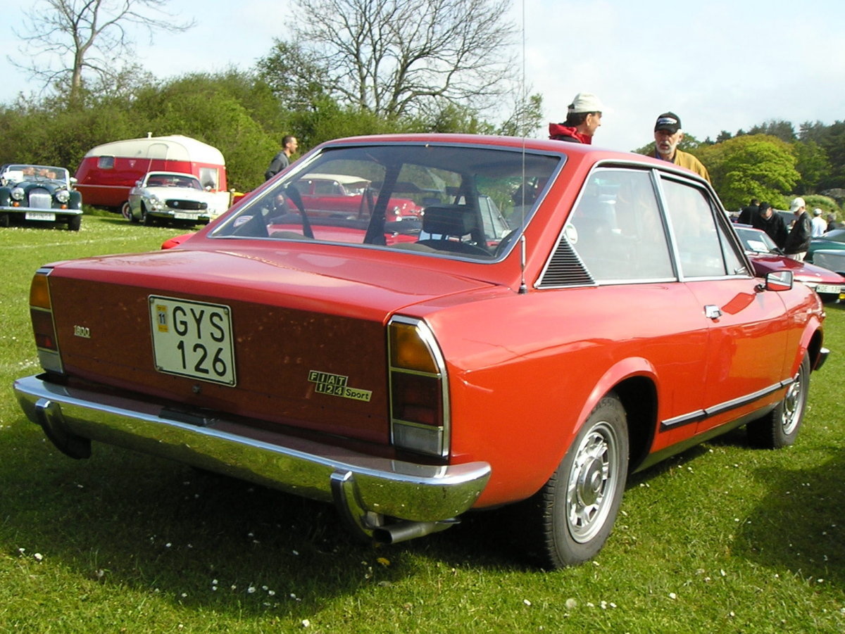 Fiat 124S Coup