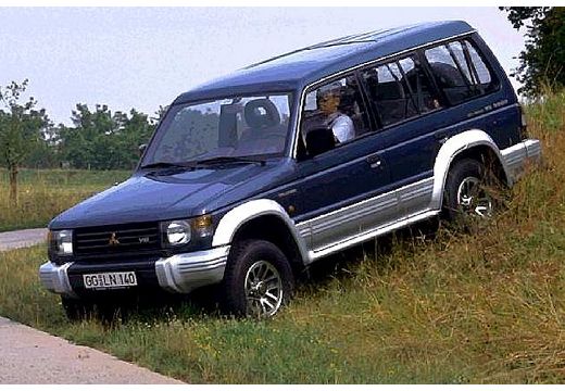 Mitsubishi Pajero 3000 V6