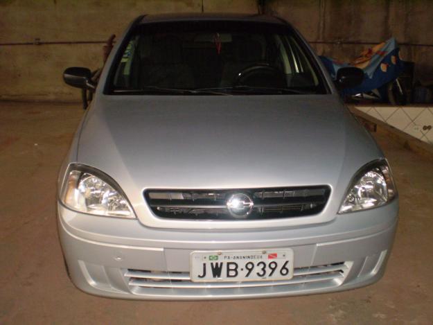 Chevrolet Corsa Sedan 18