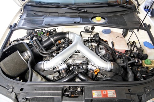Audi RS4 Quattro V6 30V Bi-Turbo