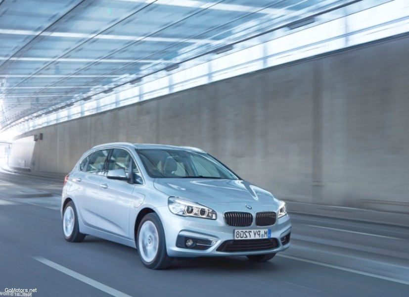 BMW 225xe Active Tourer - 2016