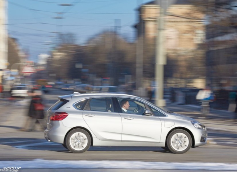 BMW 225xe Active Tourer - 2016