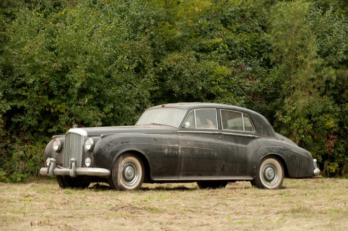 Bentley 2-Axle-Rigid Body Saloon