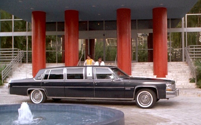 Cadillac Sedan De Ville Limousine