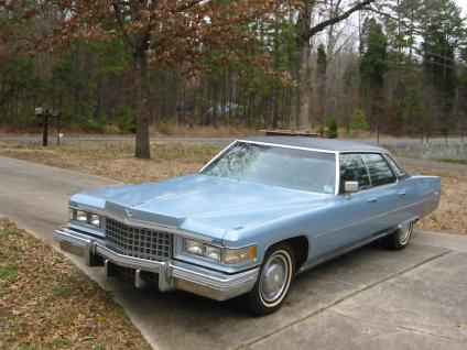 Cadillac Sedan DeVille 4 windows