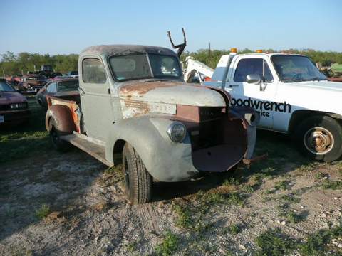 Chevrolet 3300 Step-side