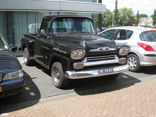 Chevrolet Apache 3100 pickup