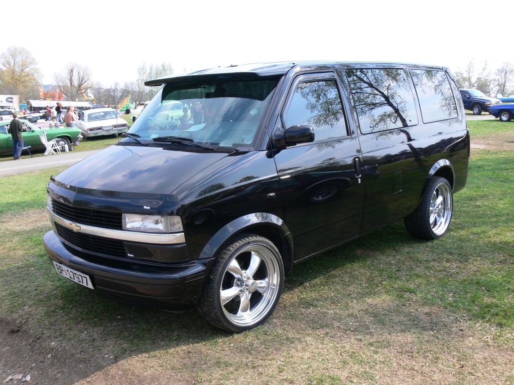 Chevrolet Astro