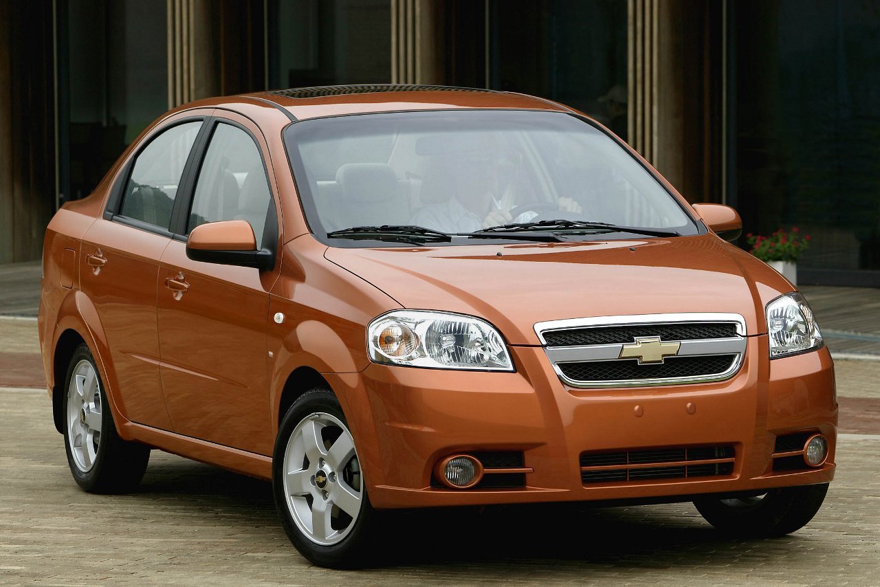 Chevrolet Aveo 14 LS Sedan