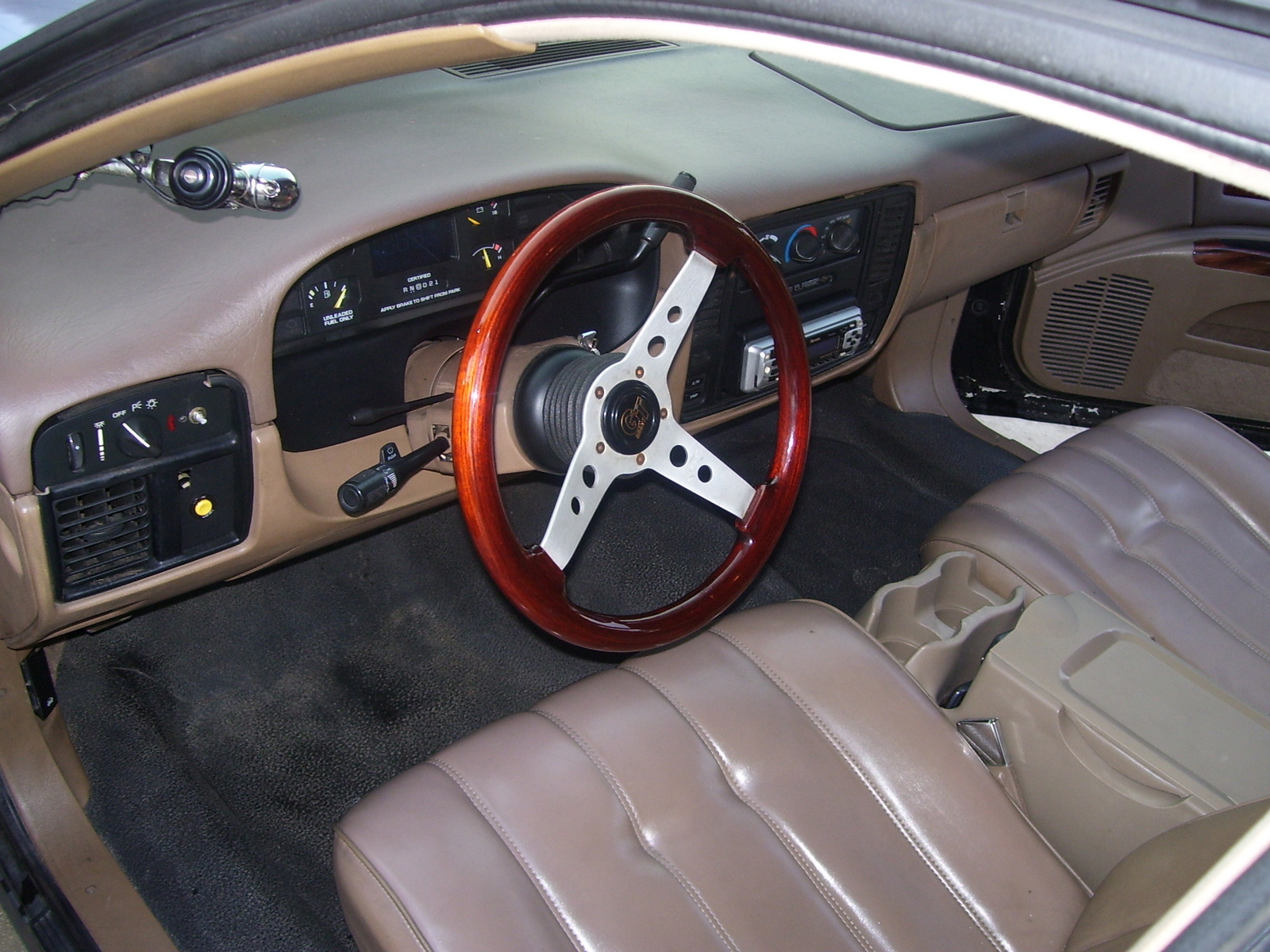 Chevrolet Caprice 4 dr sedan
