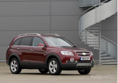 Chevrolet Captiva LT 20