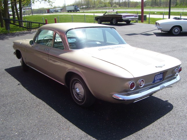 Chevrolet Corvair 900 Monza engine