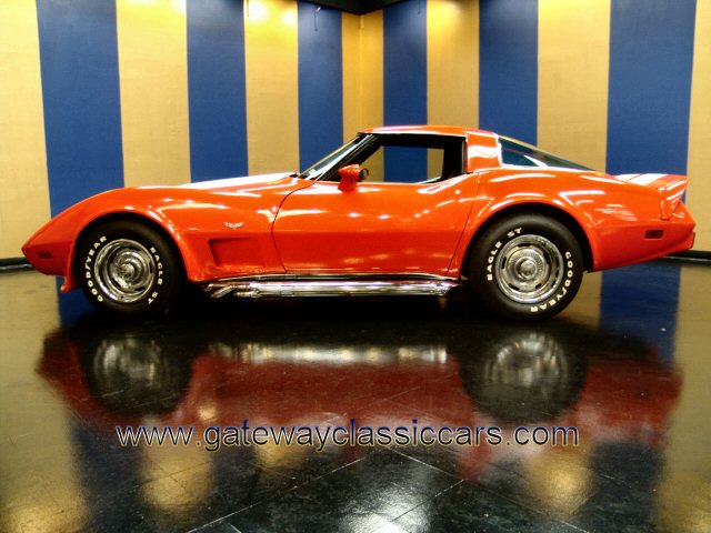 Chevrolet Corvette 25th anniversary edition