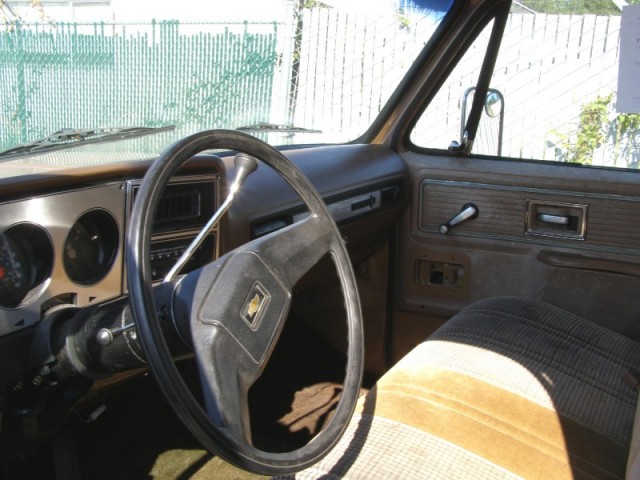 Chevrolet Custom C20 Camper Special