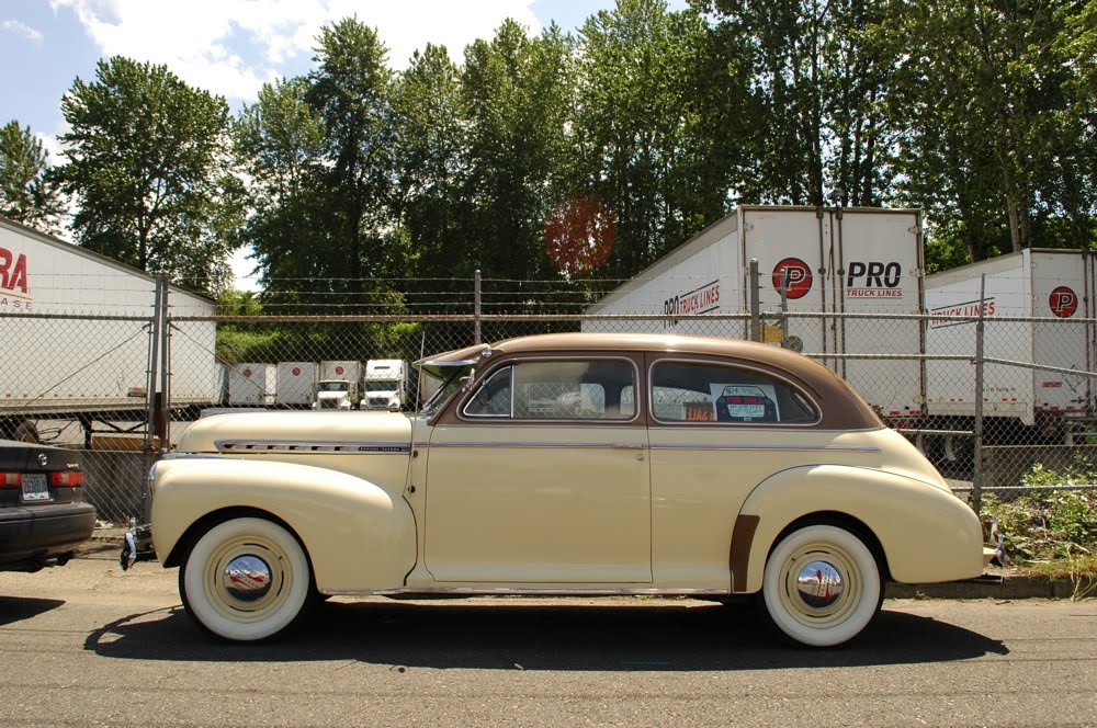 Chevrolet Special Deluxe 4-dr Sedan