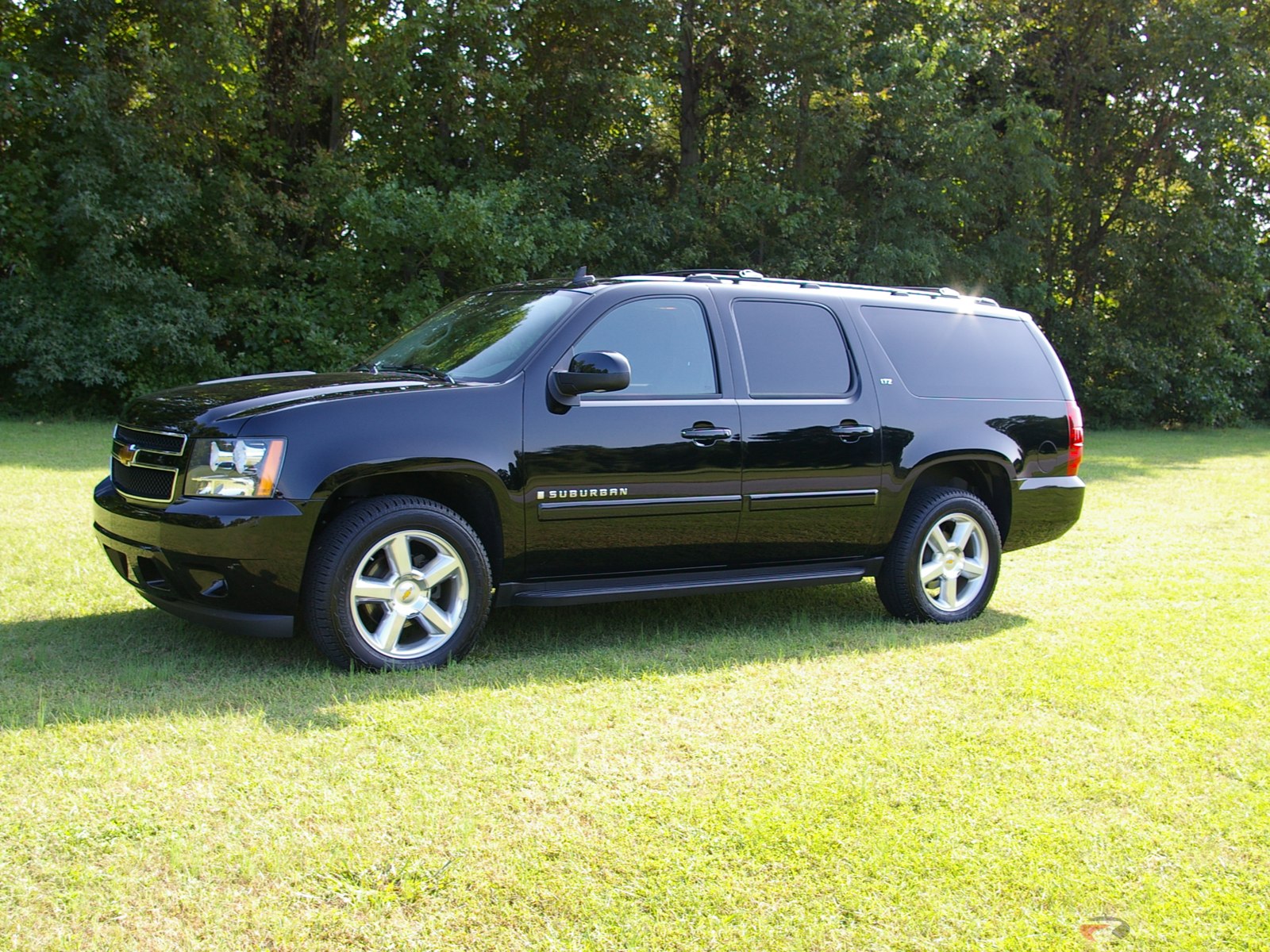 Chevrolet Suburban LT