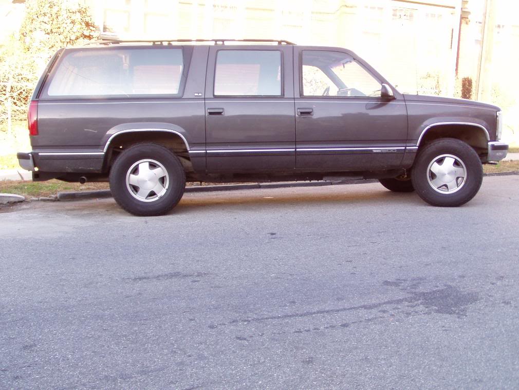 Chevrolet Suburban SLE 1500