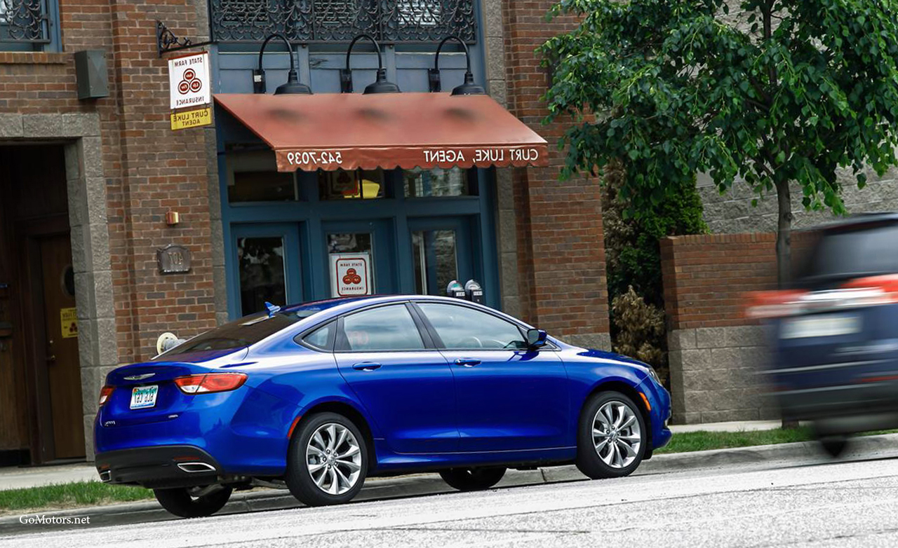 2015 Chrysler 200S V-6 AWD