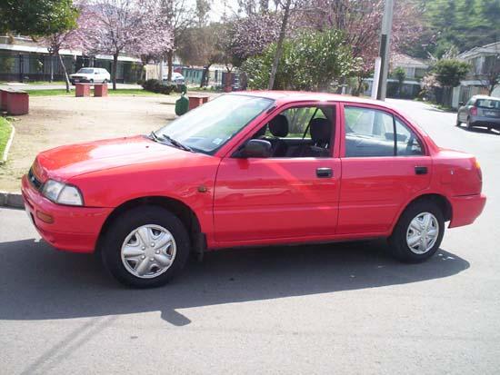 Daihatsu Charade 13 SG Sedan