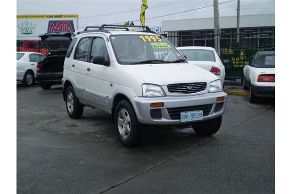 Daihatsu Terios 15 Advantage 4x4