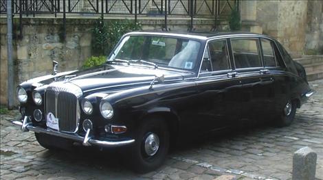 Daimler DS420 limousine