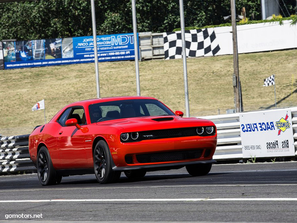 Dodge Challenger SRT Hellcat 2015