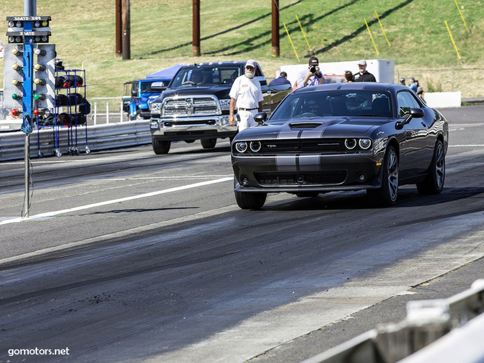 Dodge Challenger SRT Hellcat 2015