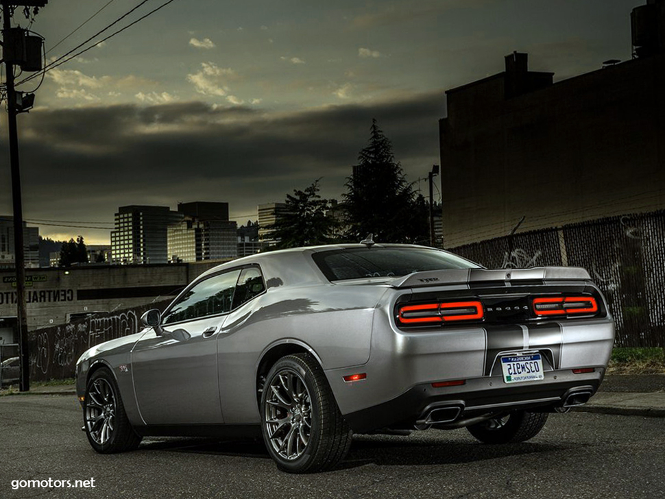 Dodge Challenger SRT 2015