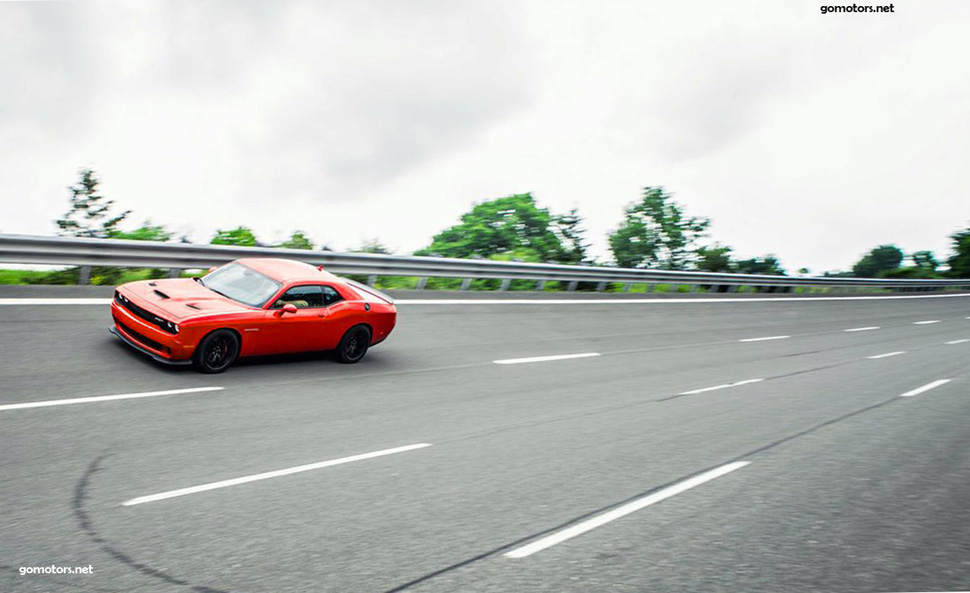 Dodge Challenger SRT Hellcat