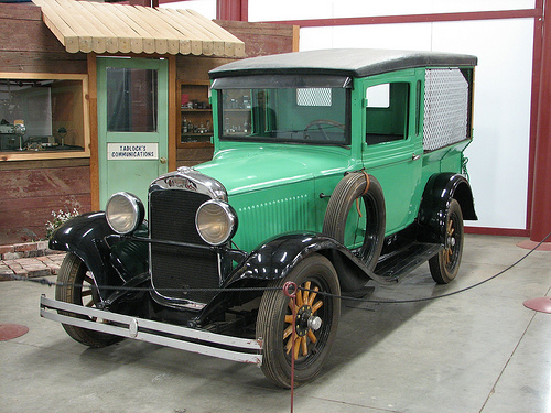 Dodge Brothers U1-A Ton screenside