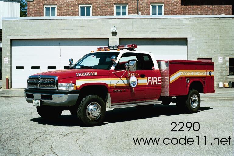 Dodge Ram 3500 - Pierce mini-pumper