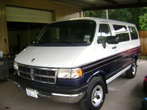 Dodge Ram Van 2500