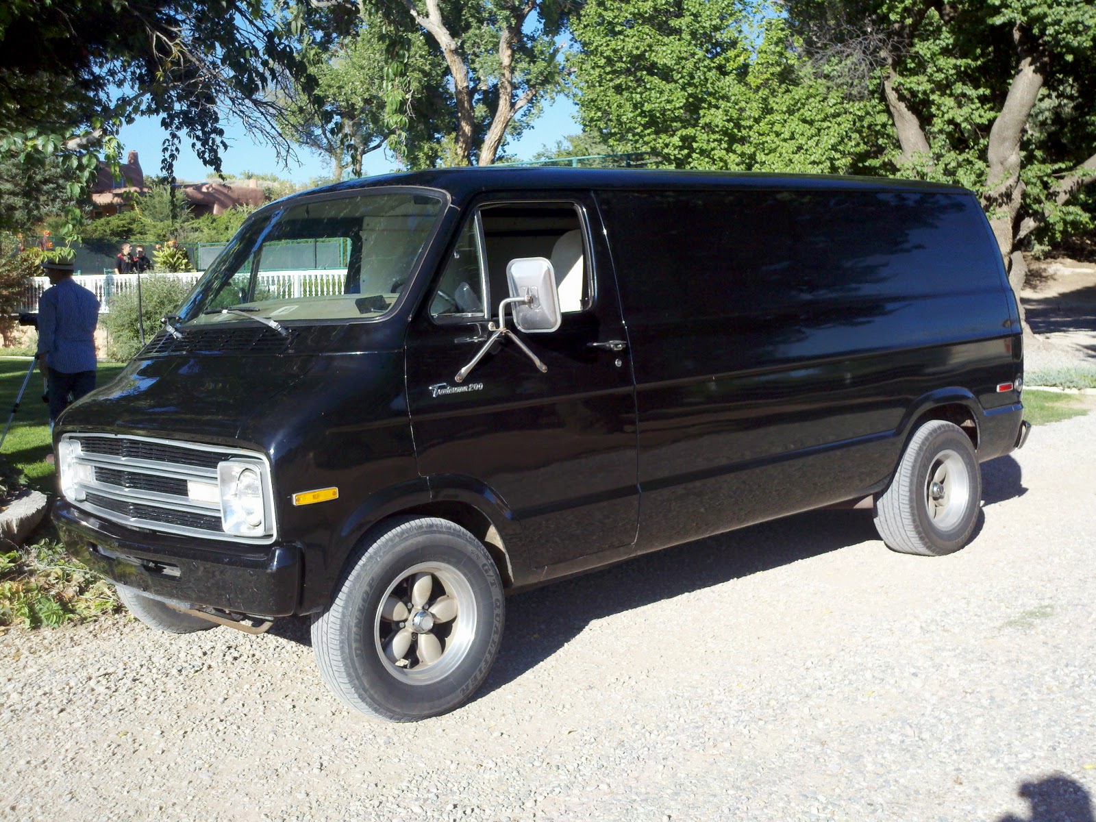 Dodge Tradesman 200