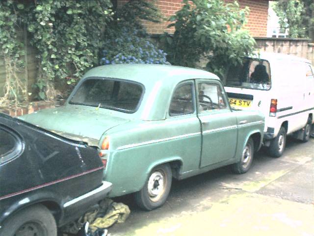 Ford Angllia 100E