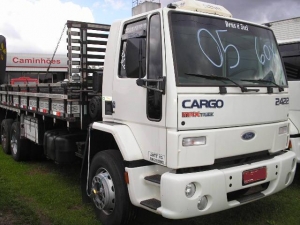 Ford Cargo 2422
