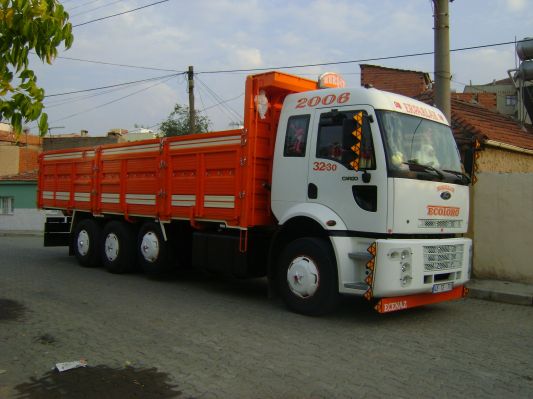 Ford Cargo 3230