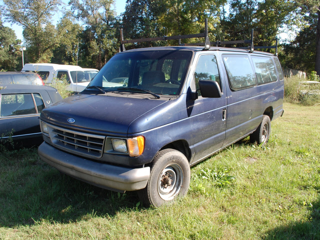Ford Club Wagon XL
