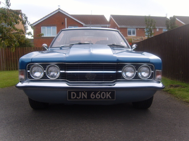 Ford Cortina de Luxe 2dr