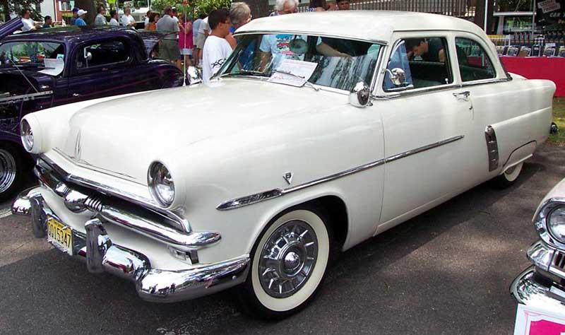 Ford Crestline 4dr