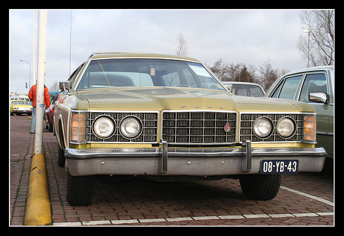 Ford Custom Country Squire