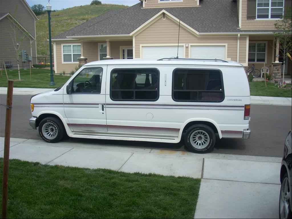 Ford Econoline 150