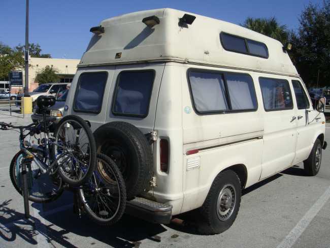 Ford Econoline 150 hi-top camper