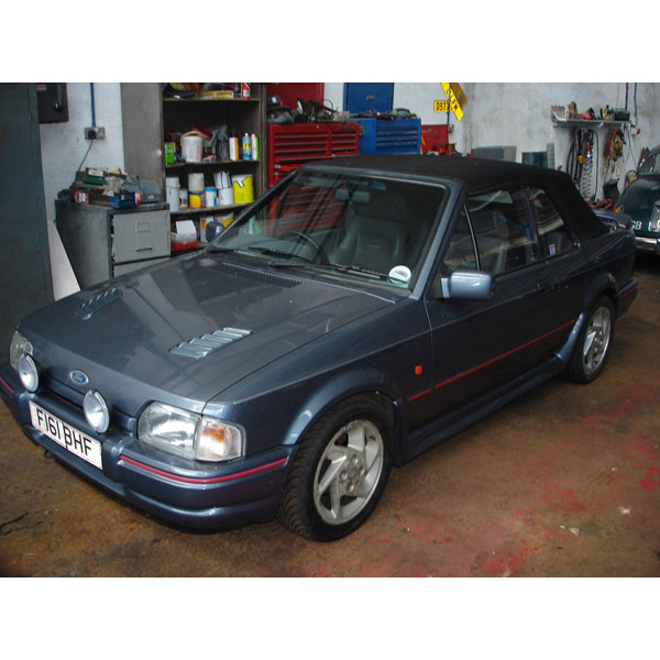 Ford Escort XR3 18