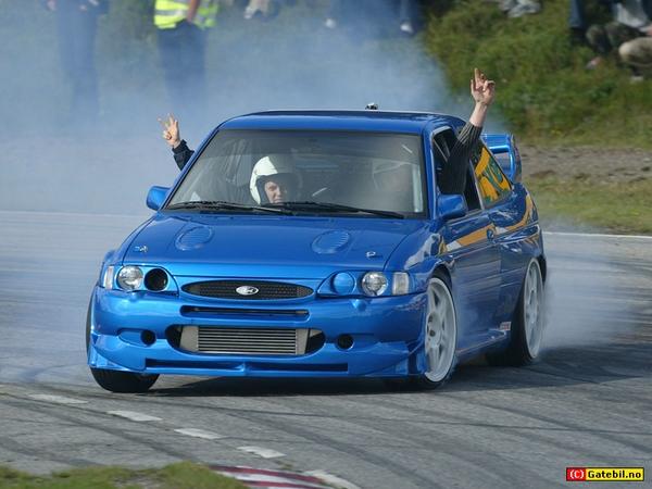 Ford Escort WRC Cosworth - photos, videos, specs, car listings